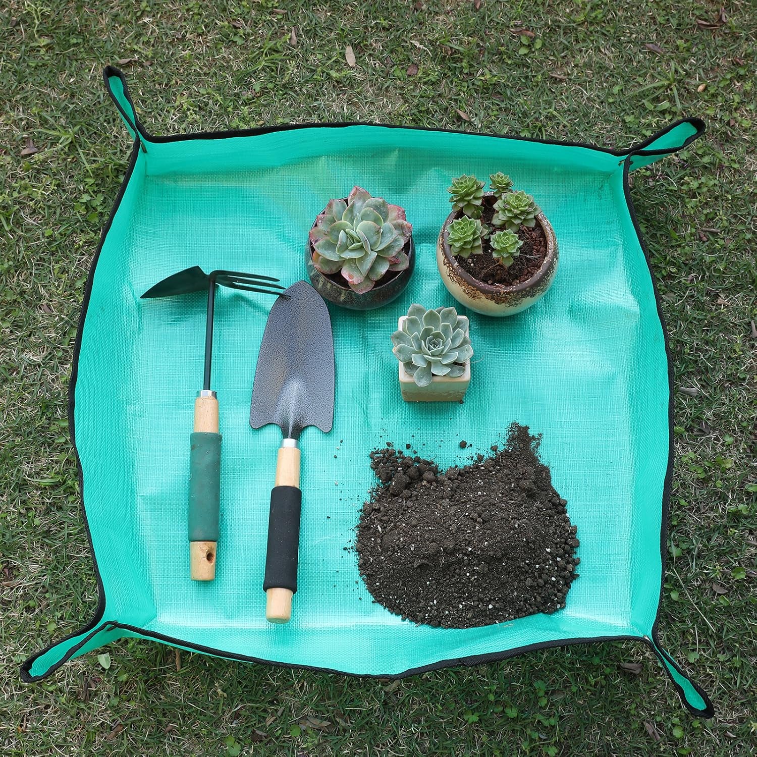 PE Houseplants Repotting Mat, Waterproof Indoor Plant Potting Tray, Foldable Bonsai Repotting Pad, Garden Soil Mess Workspace Tarp for Succulent, Cactus, Aloe Vers, Pothos, 39.4X 39.4