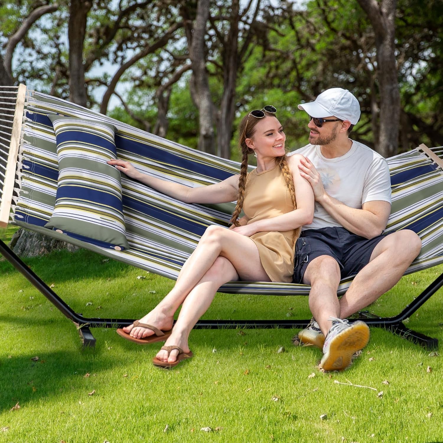 Double Hammock, Extra Large Quilted Fabric Swing with Hardwood Spreader Bars & Detachable Pillow, Heavy Duty, Perfect for Indoor/Outdoor Patio, Deck, Yard, Blue&Aqua